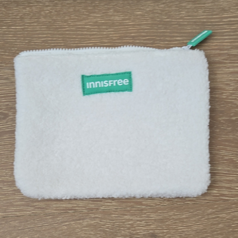 Innisfree Sherpa Fluffy Make Up Pouch